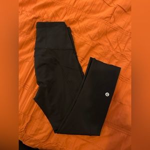 Lululemon black cropped fast and free size 2